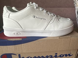 Champion Newman Blancas Talla 41 NUEVAS A ESTRENAR