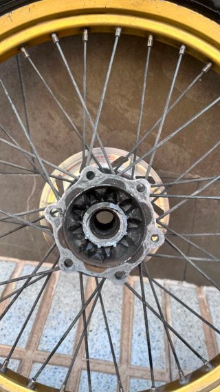 Ruedas Rieju RR Doradas con Disco