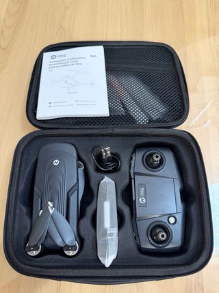 Dron Holy Stone HS175D sin usar