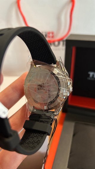 Tissot Seastar 1000 Negro/Oro Correa Caucho 40mm