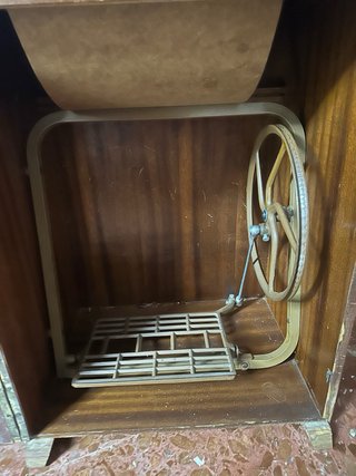 Máquina de coser Alfa antigua