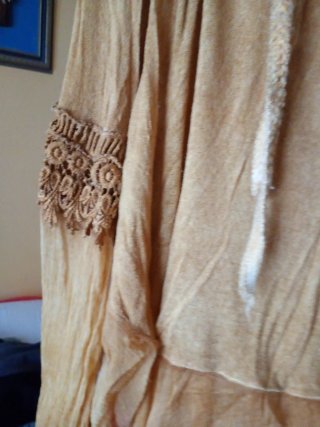 Pantalones mostaza con paneles