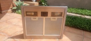 Campana extractora y grifo