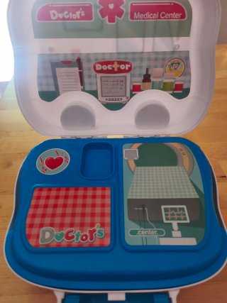 Maletín médico infantil
