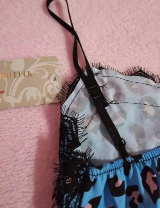 Camiseta Lencera Animal Print Azul y Rosa