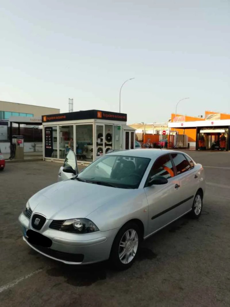 SEAT Cordoba 2005 - foto 1