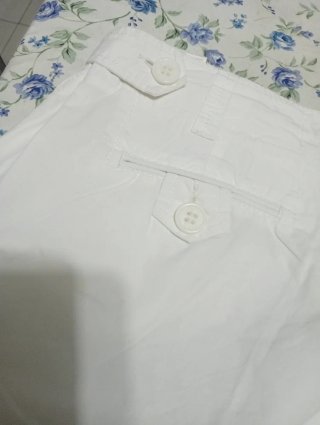 Pantaloncino bianco vita bassa