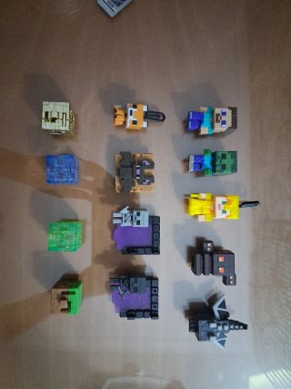 Figuras Minecraft Funko Kinder Joy