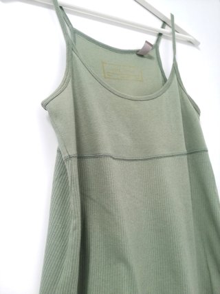 Camiseta tirantes verde militar