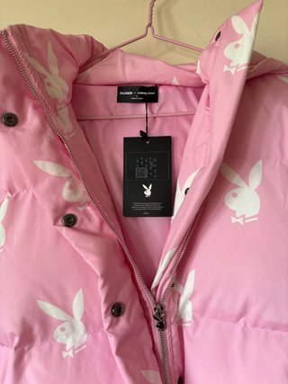 Abrigo Missguided x Playboy Rosa Nuevo