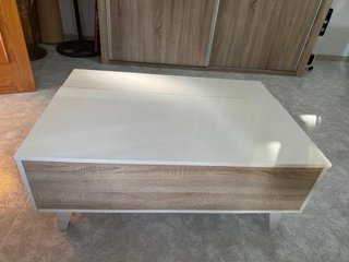 Mesa extensible blanca y beige