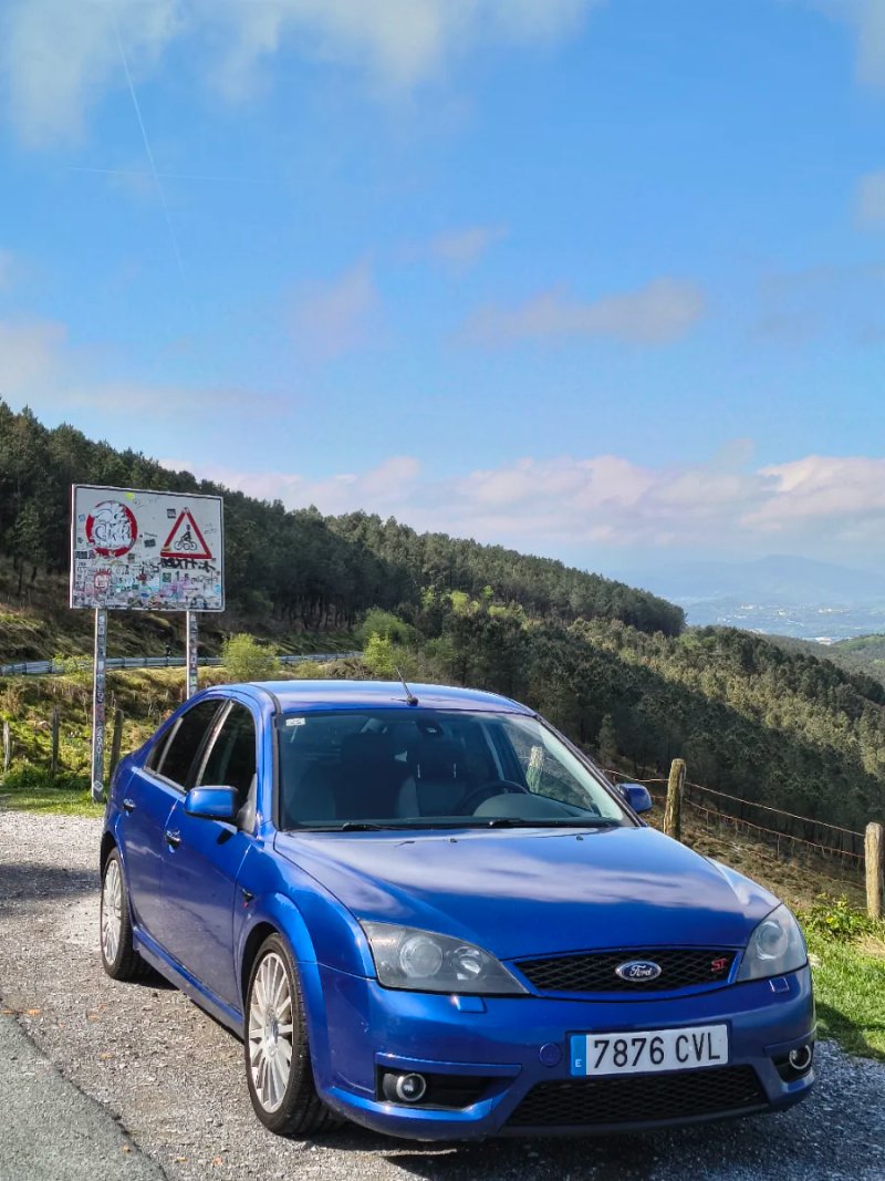 Ford Mondeo ST220 3.0 V6 24v 226cv - foto 1