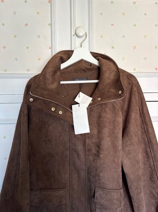 Chaqueta efecto ante Zara marrón