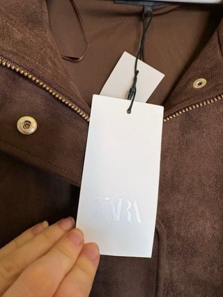 Chaqueta efecto ante Zara marrón