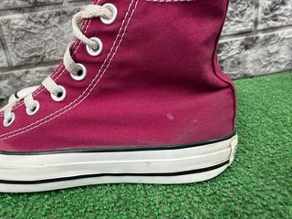Converse rosse taglia 36.5