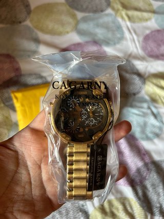 Reloj Cagarny Dorado y Negro