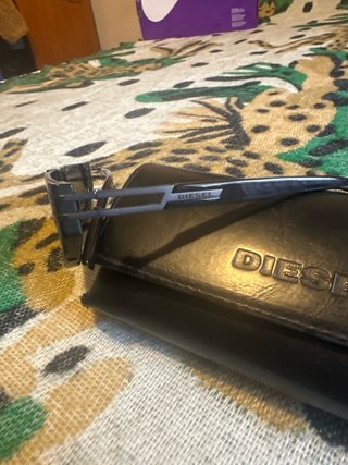 Gafas de sol Diesel negras y azules