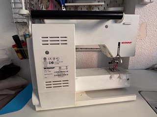 Máquina de coser BERNINA B 215
