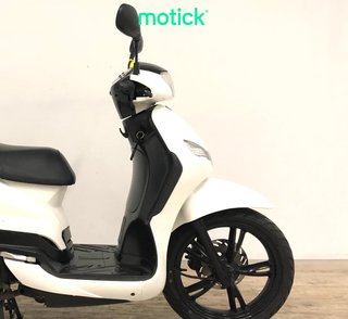PEUGEOT TWEET 125 (IVA DEDUCIBLE)