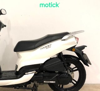 PEUGEOT TWEET 125 (IVA DEDUCIBLE)
