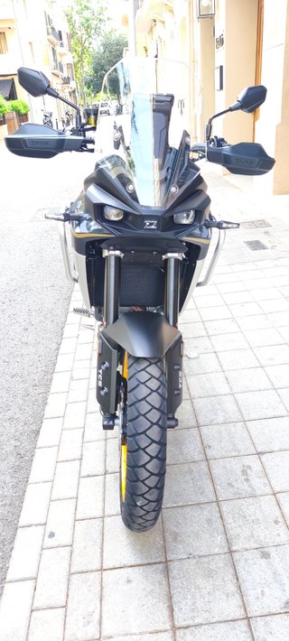 MOTO NUEVA KOVE 800X GT NEGRO