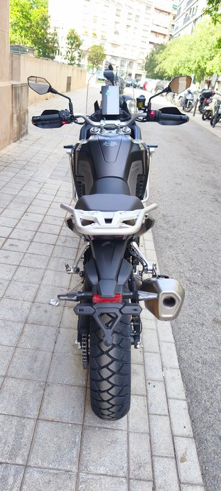 MOTO NUEVA KOVE 800X GT NEGRO