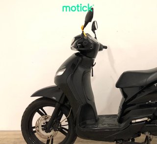 PEUGEOT TWEET 125 (IVA DEDUCIBLE) (TOP CASE)