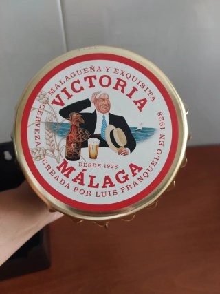 Abrechapas abrebotellas Cerveza Victoria Málaga