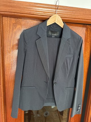 Traje de mujer Mango gris
