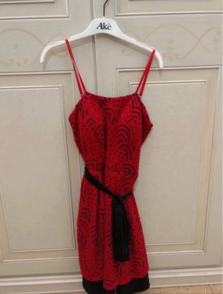 Abito elegante Akè rosso e nero