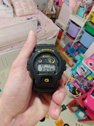 G-Shock DW-6900X Gold's Gym