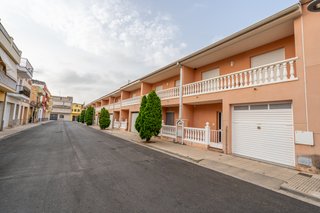 Gran casa de pueblo adosada en Ulldecona