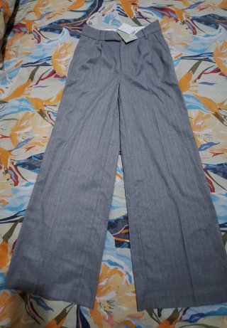 Completo pantaloni + top + coprispalla grigio