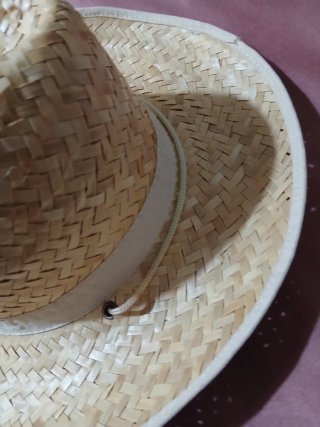 Cappello country in paglia leggerissima beige