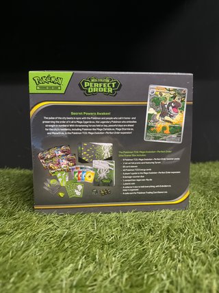 Pokémon ETB Caja Entrenador Perfecto Orden