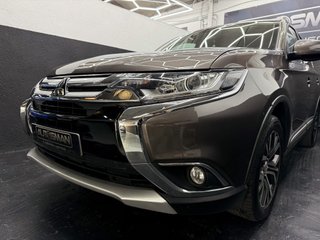 Mitsubishi Outlander 220 DI-D Motion 2WD 7 Plazas