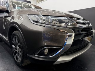 Mitsubishi Outlander 220 DI-D Motion 2WD 7 Plazas