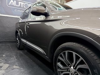 Mitsubishi Outlander 220 DI-D Motion 2WD 7 Plazas