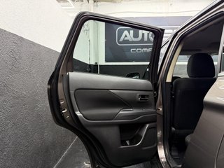 Mitsubishi Outlander 220 DI-D Motion 2WD 7 Plazas