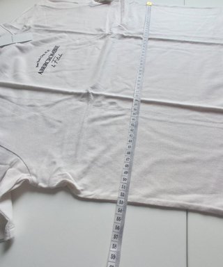 Camiseta Abercrombie & Fitch crema talla S