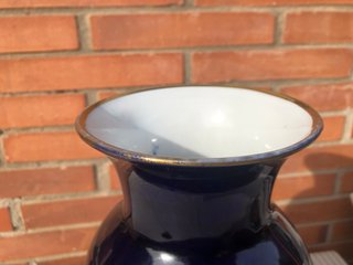 Jarrón Porcelana Manises Azul y Dorado