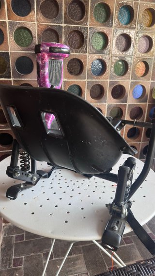 Hoverboard con Silla con bluetooth y radio.