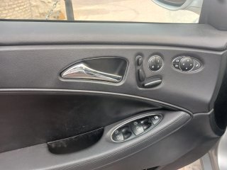 Mercedes-Benz Clase CLS 2007 el coche trae GLP