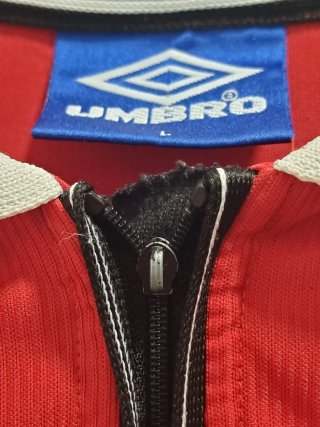 Camiseta Manchester United Umbro Roja