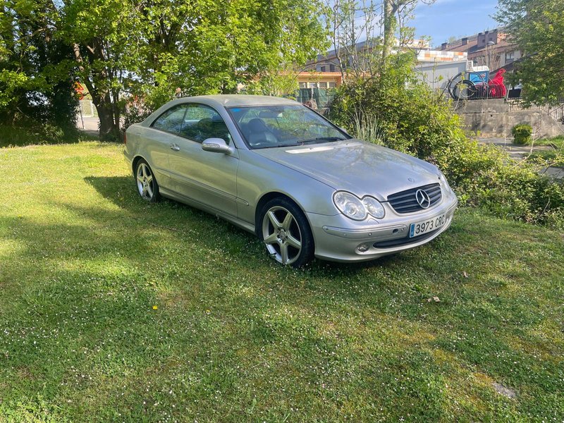 Mercedes-Benz  CLK 2001 - foto 1