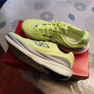 New Balance 1080 v15 Hombre Talla 46,5.