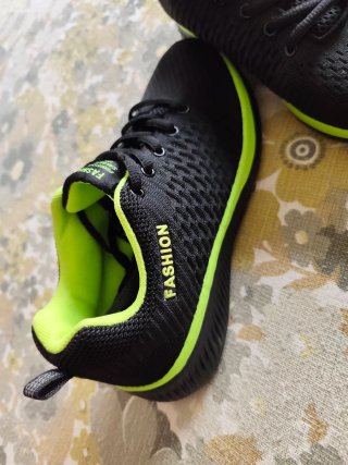 Tenis Zapatillas Deportivas Negras y Verdes