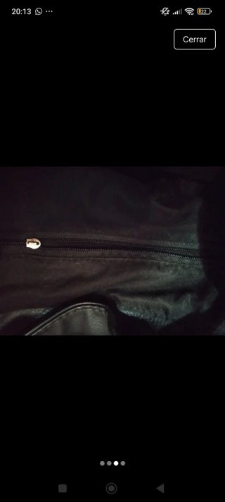 Mochila negra solidaria
