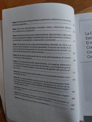Libros editorial Mad oposiciones administrativos