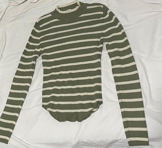 Jersey de rayas verde y blanco